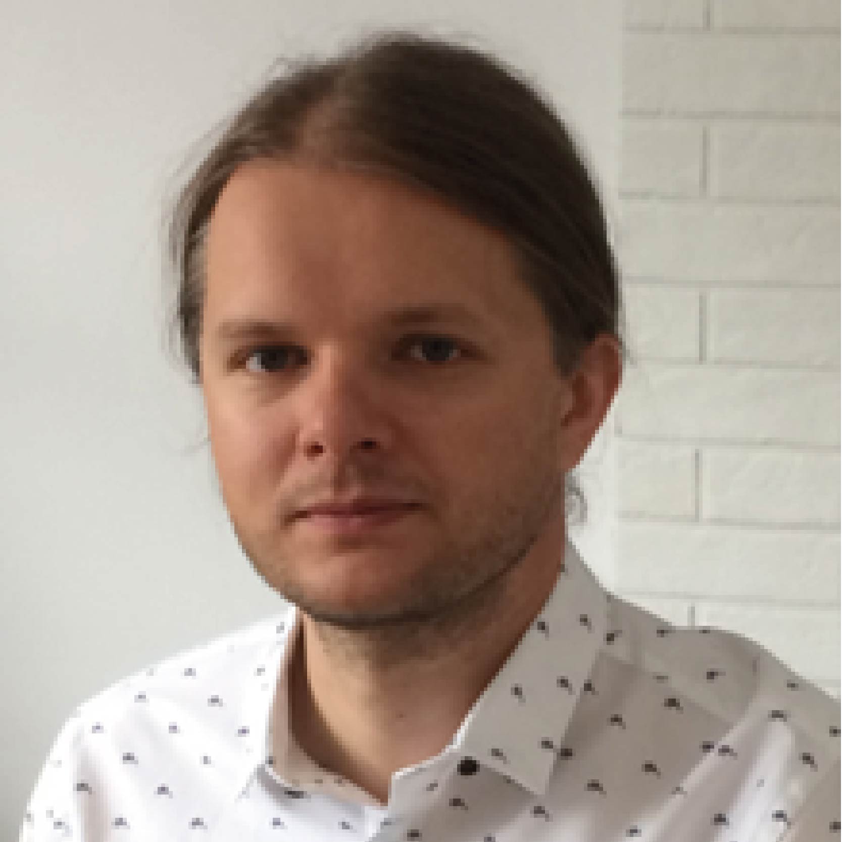 dr Artur Gunia